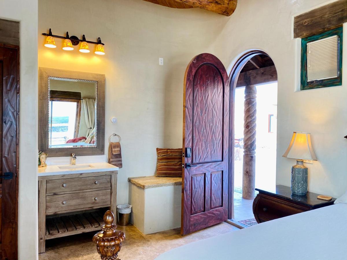 The Grand Hacienda Inn With Breakfast Abiquiu Exteriör bild