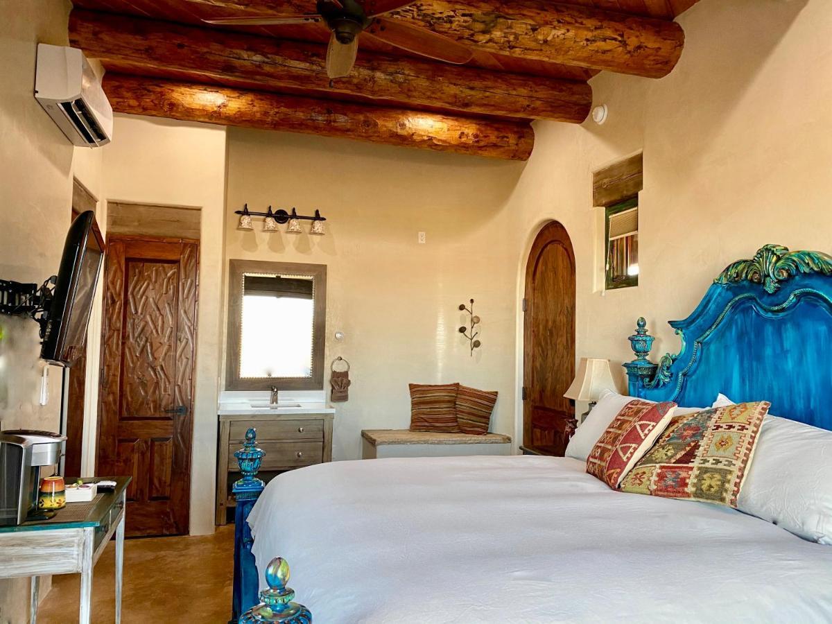 The Grand Hacienda Inn With Breakfast Abiquiu Exteriör bild
