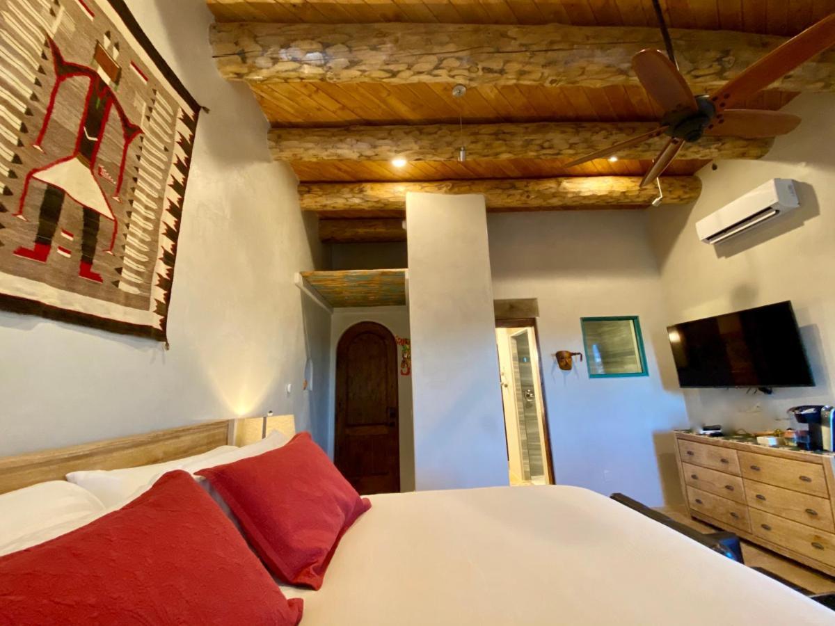 The Grand Hacienda Inn With Breakfast Abiquiu Exteriör bild
